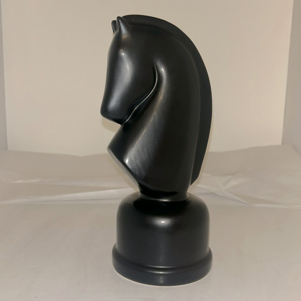 Black Knight Ceramic Chess Decor